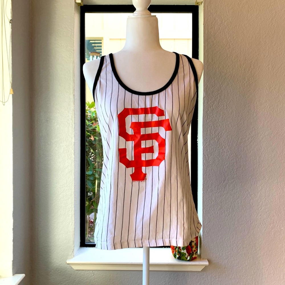 Graphic white Giants tank top